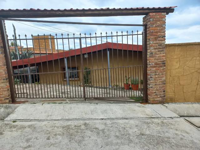 Casa en venta en Santa Maria Mazatla, Jilotzingo, México