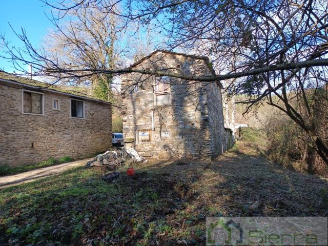 ¡CASA EN VENTA EN SANTA MARÍA DO MONTE, TRIACASTELA!