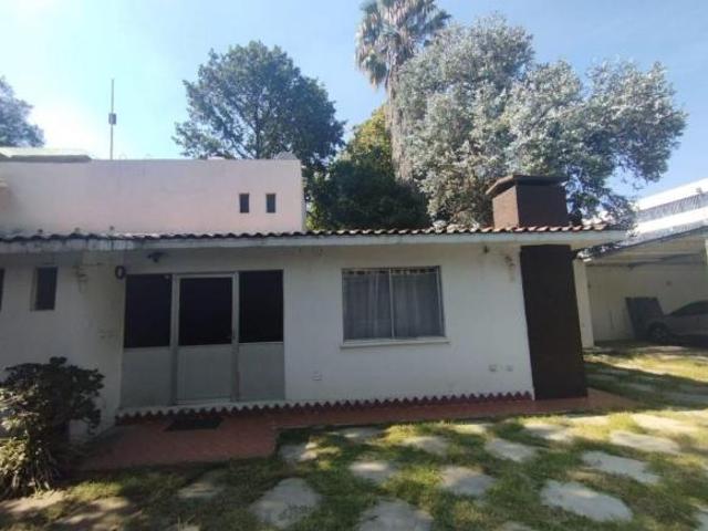 CASA EN VENTA EN Santa María Tepepan, Xochimilco, CDMX