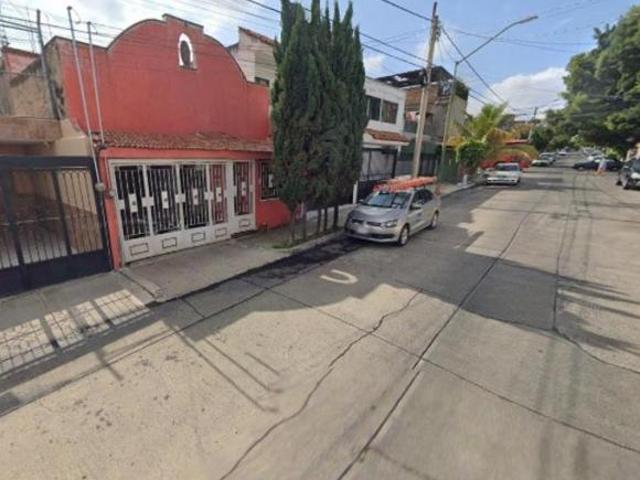 ! CASA EN VENTA EN SANTA MONICA GUADALAJARA JALISCO ! PROPIEDAD DE REMATE HIPOTECARIO