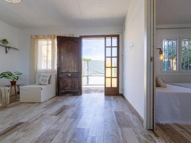 Casa en venta en Santa Oliva. Casa con jardín y piscina en Santa Oliva. Casas Santa.