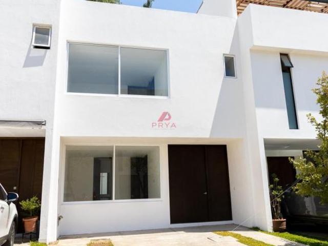 Casa en Venta en Santa Ana Tepetitlán, Zapopan Jalisco