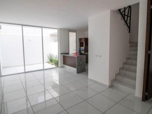 Casa en Venta en Santa Ana Tepetitlan, Zapopan.Jalisco