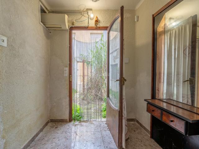 Casa en venta en Santa Bàrbara. Gran casa de pueblo para reformar en Santa Barbara. Casas Santa.