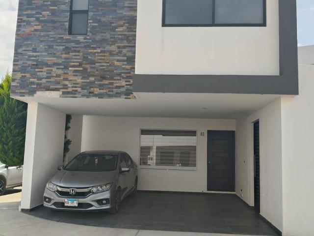 CASA EN VENTA EN SANTA BARBARA PARA INVERSION CON LOFT INCLUIDO