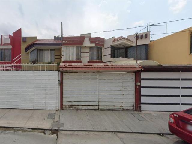 Casa en venta en Santa Catarina Hueyatzacoalco, San Martín Texmelucan, Puebla