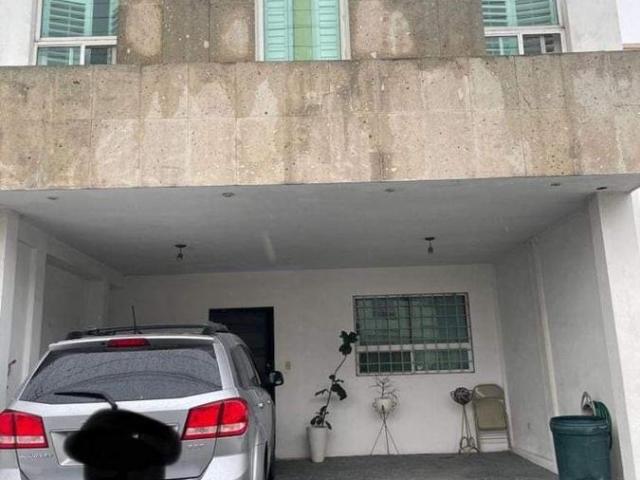 CASA EN VENTA EN SANTA CATARINA
