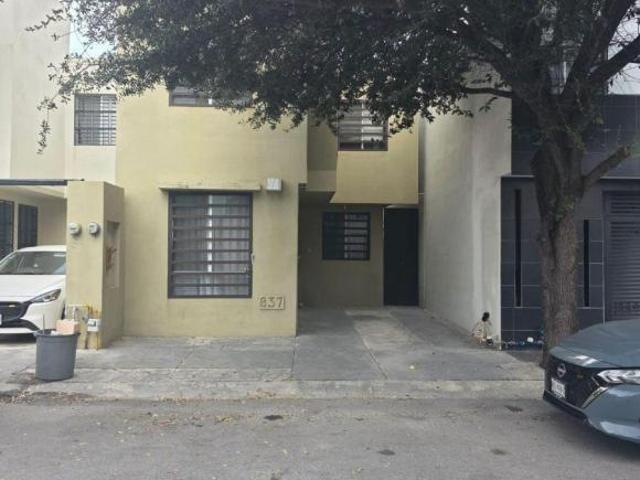 CASA EN VENTA EN SANTA CECILIA EN APODACA, N.L