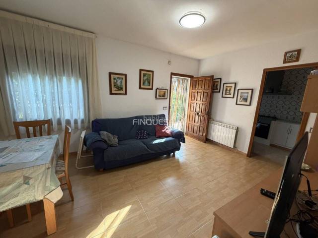 Casa en venta en Santa Coloma de Farners. Bonita casa en venta en una urbanización de Santa Coloma de Farners. Casas Santa Coloma de.