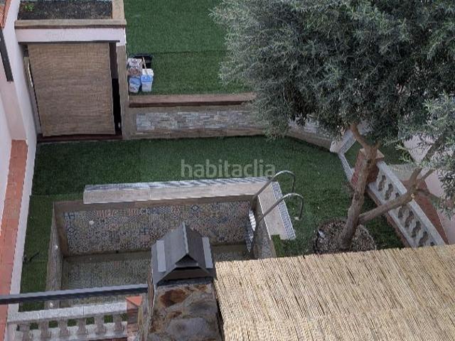 Casa en venta en Santa Coloma de Gramenet, Singuerlín. Espectacular casa con piscina y vistas panorámicas a 15 min de Barcelona. Casas Santa Coloma de.