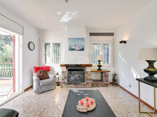 Casa en venta en Santa Cristina d´Aro, Rosamar. CHALET CON GRAN POTENCIAL CERCA DEL MAR EN ROSAMAR. Casas Santa Cristina.