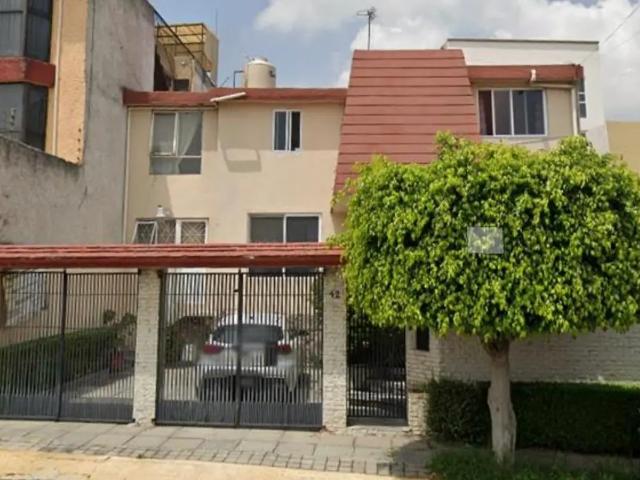 Casa en venta en Santa Cruz Atizapan, Atizapán, México