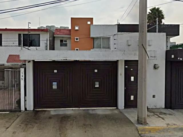 Casa en Venta en Santa Cruz Atizapán, Estado de México Oportunidad de Inversión