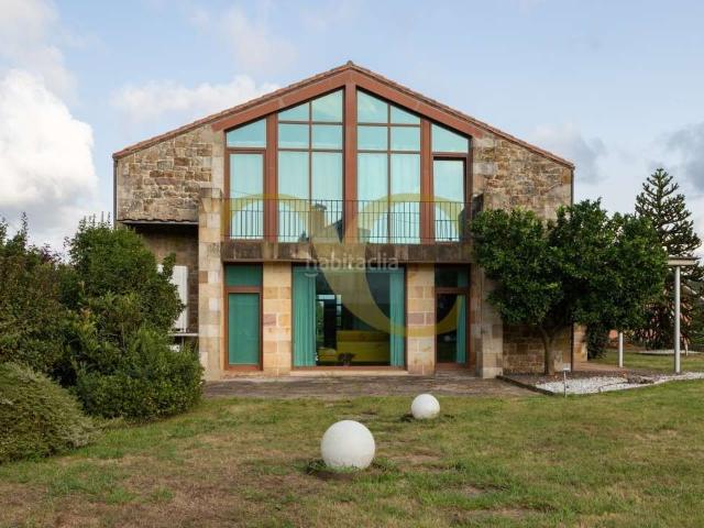 Casa en venta en Santa Cruz de Bezana, Maoño Azoños. Magnífica propiedad en Maoño. Casas Santa Cruz de.