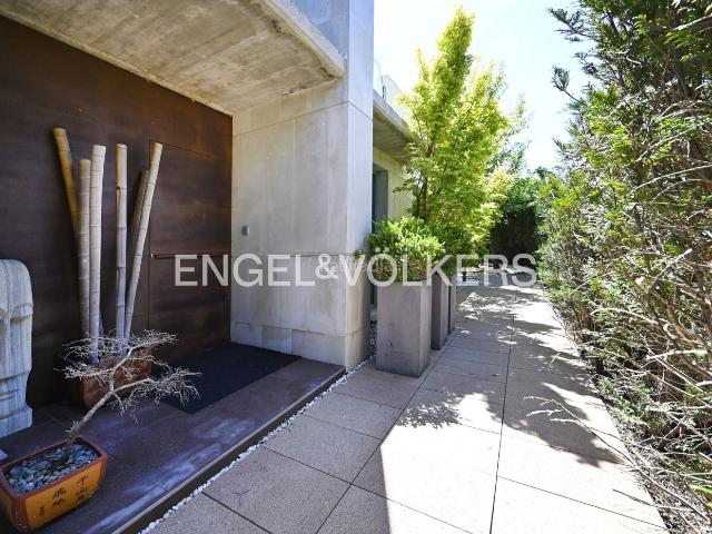 Casa en venta en Santa Cruz de Bezana, Maoño Azoños. Chalet de lujo de diseño en Bezana. Casas Santa Cruz de.