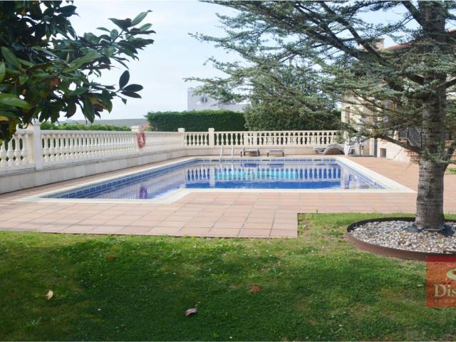 Casa en venta en Santa Cruz de Bezana, Soto de la Marina. Chalet con piscina en Soto de la Marina. Casas Santa Cruz de.