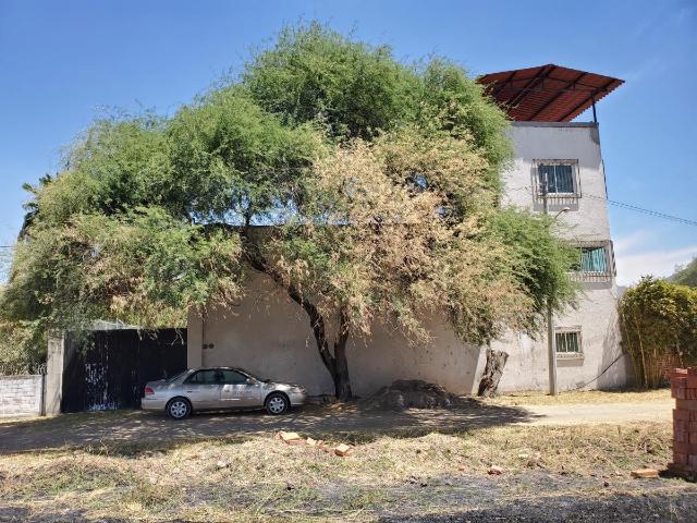 Casa en venta en Santa Cruz de las Flores, Tlajomulco de Zúñiga, Jalisco