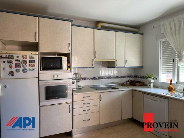 Casa en venta en Santa Cruz del Retamar. CASA CON DOS VIVIENDAS INDEPENDIENTES, GRAN PATIO, TERRAZA Y AMPLIO GARAJE. Casas Santa Cruz del.