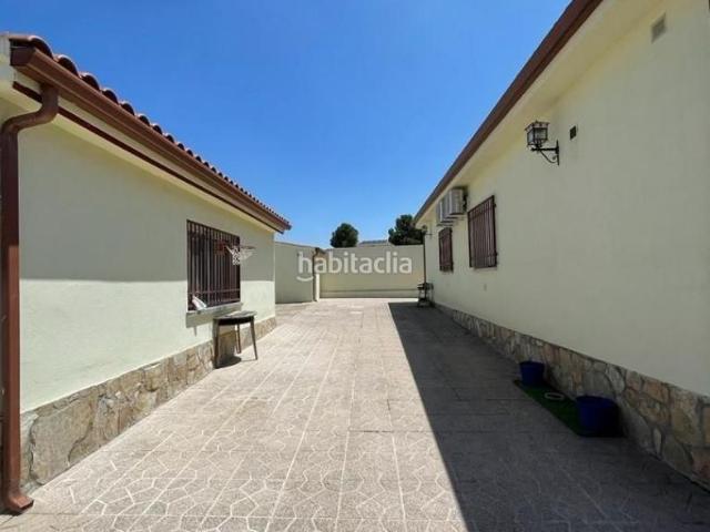 Casa en venta en Santa Cruz del Retamar. Santa Cruz del Retamar pueblo Camino Arcicollar. Casas Santa Cruz del.