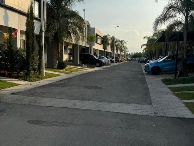 Casa en venta en Santa cruz, Tlajomulco de Zuñiga