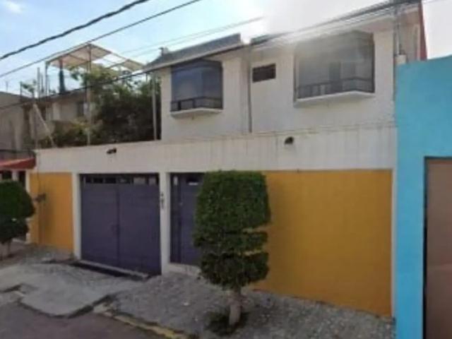 Casa en venta en Santa Cruz Xochitepec, Xochimilco, Ciudad de México