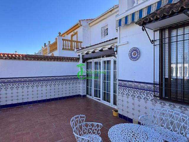Casa en venta en Santa Elena. Casa en venta en Santa Elena, 4 dormitorios. Casas Santa.