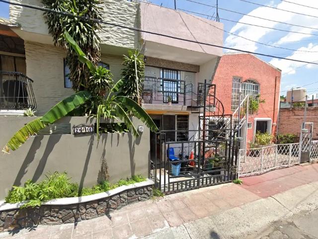 Casa en Venta en Santa Elena de la Cruz, Guadalajara, Jalisco Remate Bancario