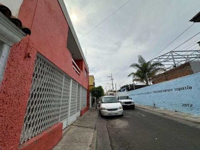 Casa en venta en Santa Elena de la Cruz, entre carretera Saltillo y Periferico