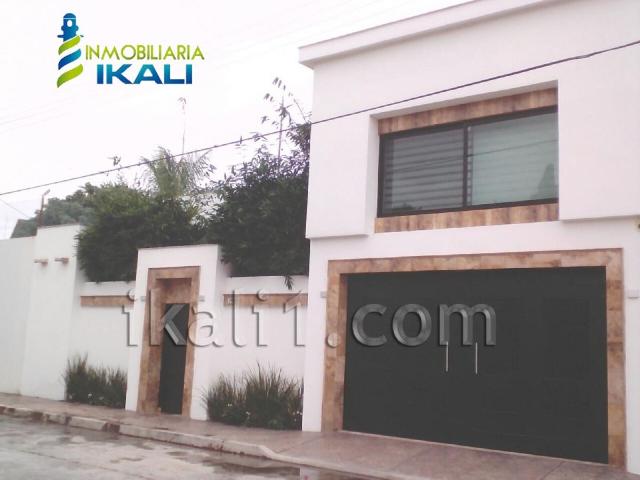 Casa en venta en Santa Elena, Poza Rica de Hidalgo, Veracruz de Ignacio de la Llave
