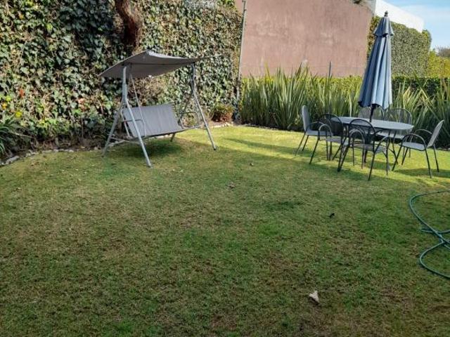 CASA EN VENTA EN SANTA FE con seguridad en calle cerrada