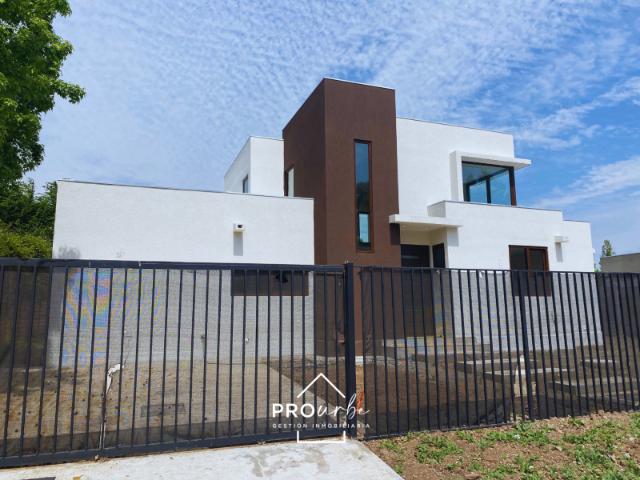 Casa en Venta en Santa Filomena / Parque Las Brisas