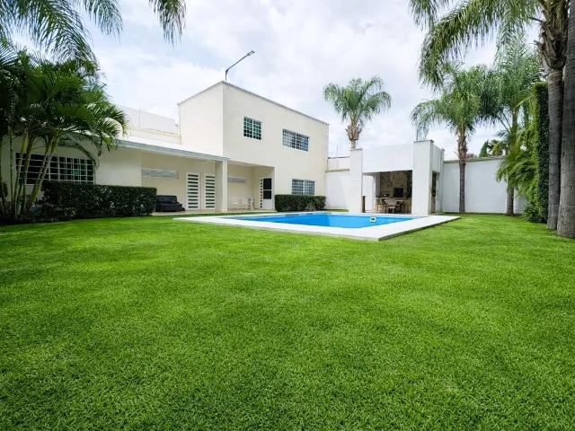 Casa en Venta en Santa Gertrudis, León Inmueble en Comunidad Cerrada con Amenidades Exclusivas