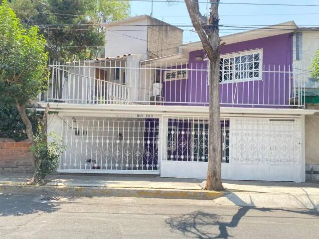 Casa en Venta en Santa Isabel Tola, Ciudad de México