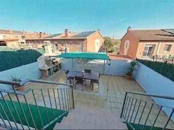 Casa en venta en Santa Perpètua de Mogoda. EXCEPCIONAL CASA SEMINUEVA ESQUINERA EN LA FLORIDA !. Casas Santa Perpètua de.