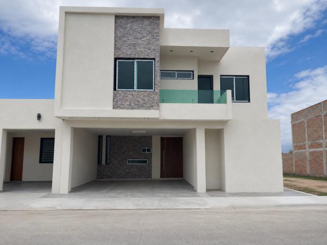 Casa en Venta en Santa Rosa Residencial