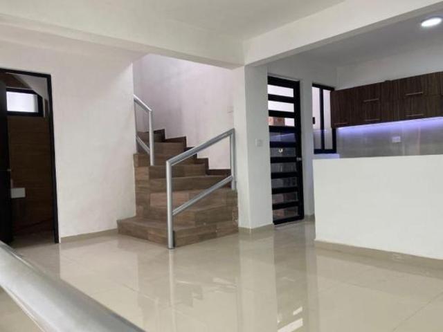 CASA EN VENTA en Santa Rosa, Xalapa