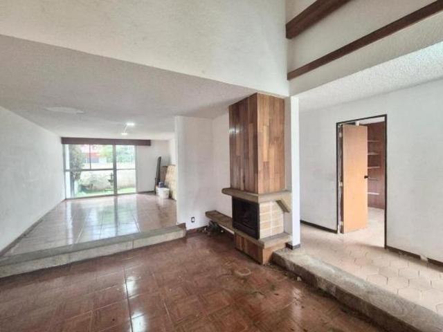 Casa en Venta en Santa Úrsula Xitla | Para Remodelar
