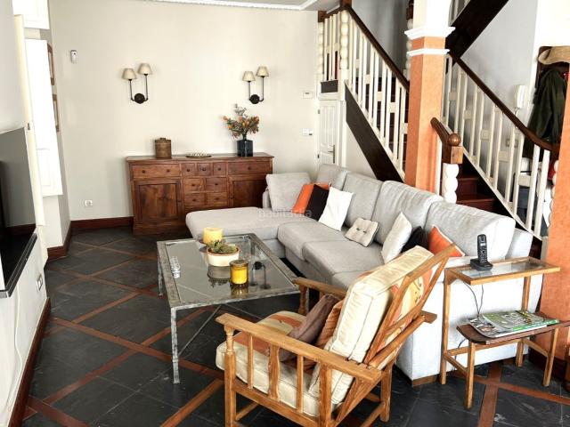 Casa en venta en Santander, Los Castros. Una casa privilegiada y muy cómoda. Casas.