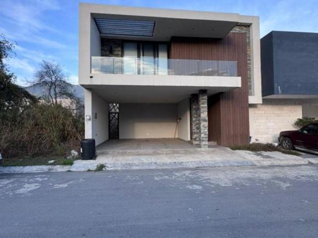 CASA EN VENTA EN SANTIAGO NUEVO LEON