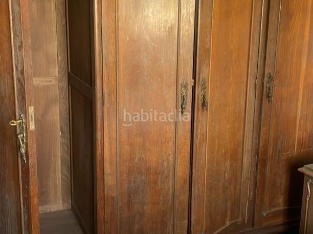 Casa en venta en Santiago de Compostela, Campus Sur Santa Marta. SE vende casa para reformar en Vidan cercano al hospital clinico casa con planta principal de 70 metros 3 habitaciones, un baño.