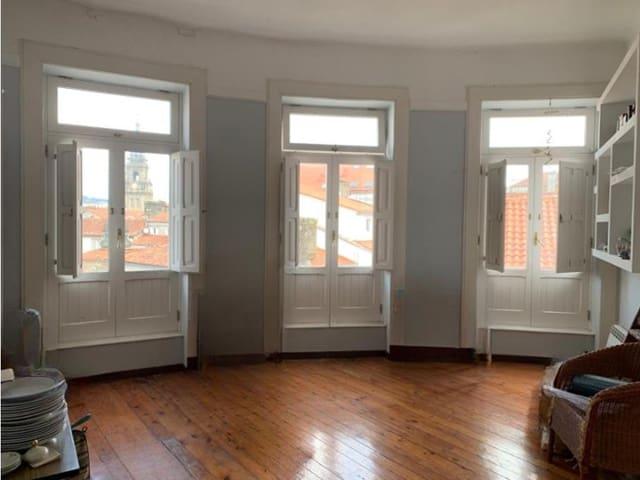 Casa en venta en Santiago de Compostela, A Coruña