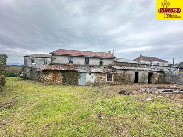 Casa en venta en Santiago de Compostela, Parroquias de Santiago. Casa para reformar en venta en Lugar Nemenzo Arriba. Casas Santiago de.