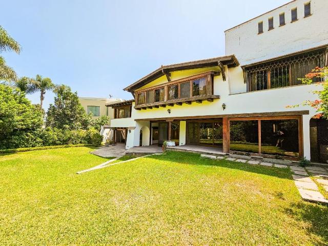Casa en venta en Santiago De Surco a $1,200,000