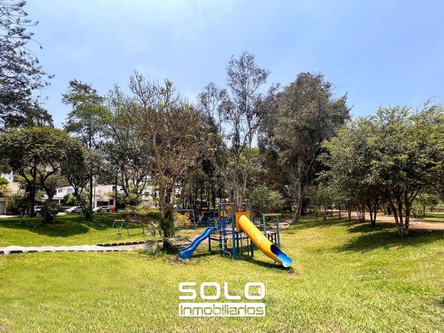 Casa en venta en Santiago De Surco a S/1,972,000