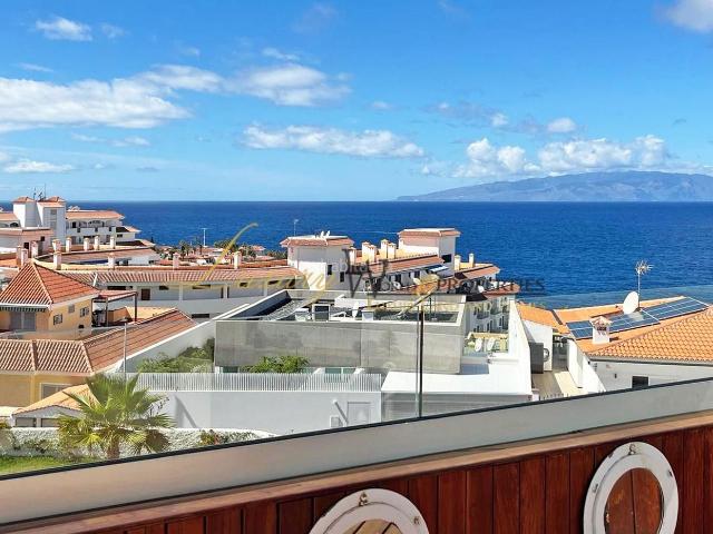 Casa en venta en Santiago del Teide, Puerto de Santiago. Villa en Playa de la Arena. Casas Santiago del.