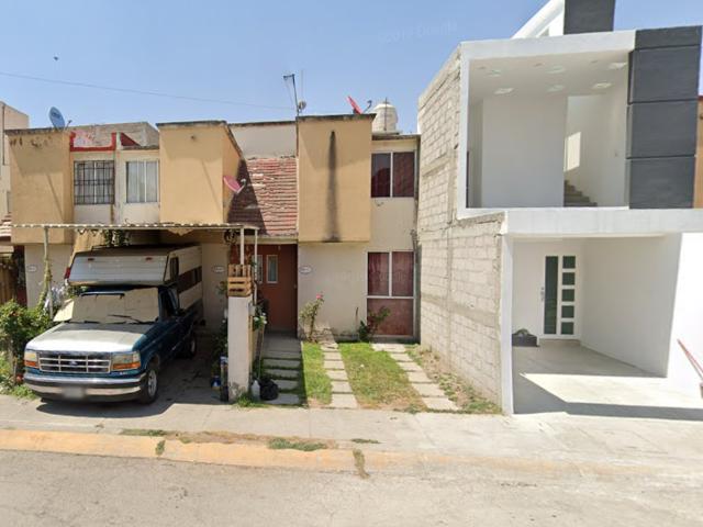 Casa en venta en Santiago Teyahualco, Tultepec, México