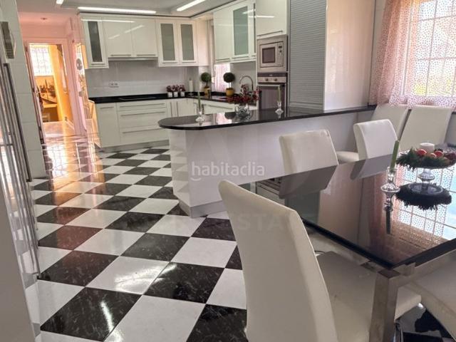 Casa en venta en Santovenia de la Valdoncina. Casas Santovenia de la.