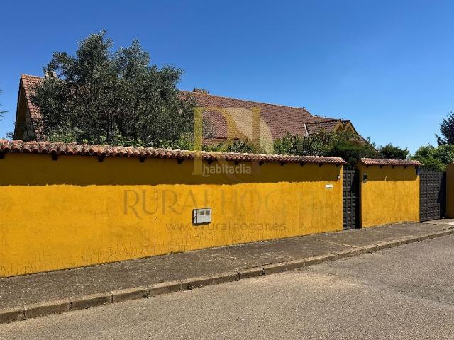 Casa en venta en Santovenia de la Valdoncina. PRECIOSA CASA EN VILLANUEVA DEL CARNERO. Casas Santovenia de la.