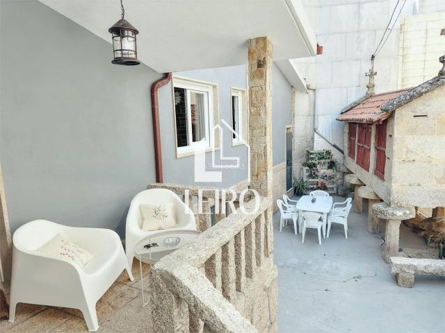 Casa en venta en Sanxenxo, Adina Portonovo. Casa ubicada en el Centro de Sanxenxo a 3 minutos andando de Silgar. Casas.
