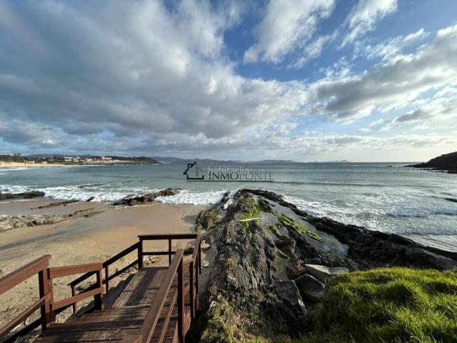 Casa en venta en Sanxenxo, Arra. Exclusivo Chalet con Vistas al Mar a 2 Minutos de la Playa de Montalvo Descubre el equilibrio perfecto entre lujo, privacidad y pr. Casas.